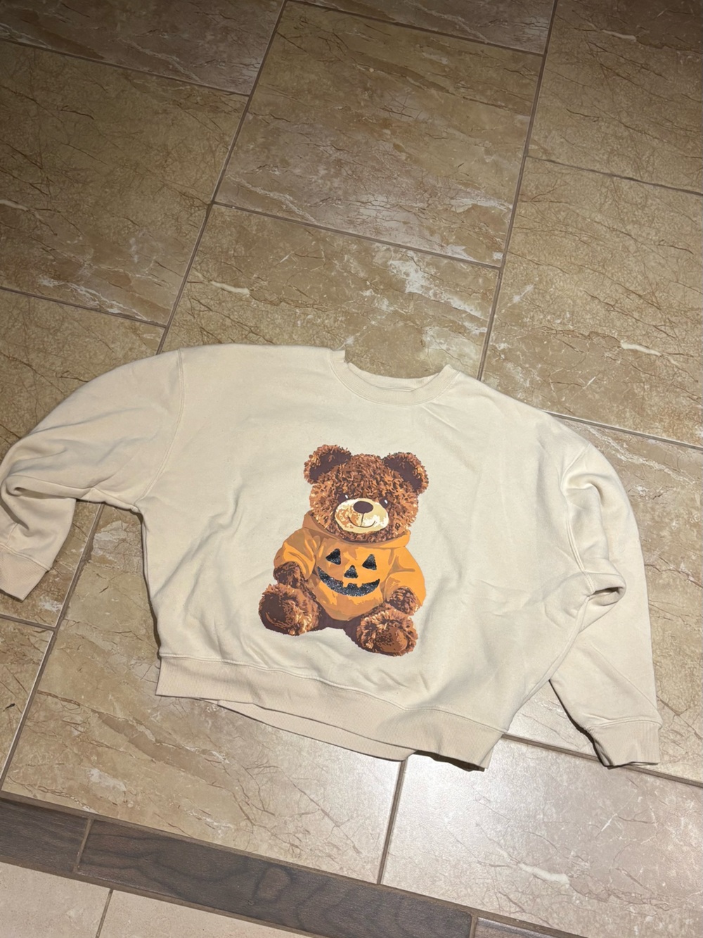Bear crewneck